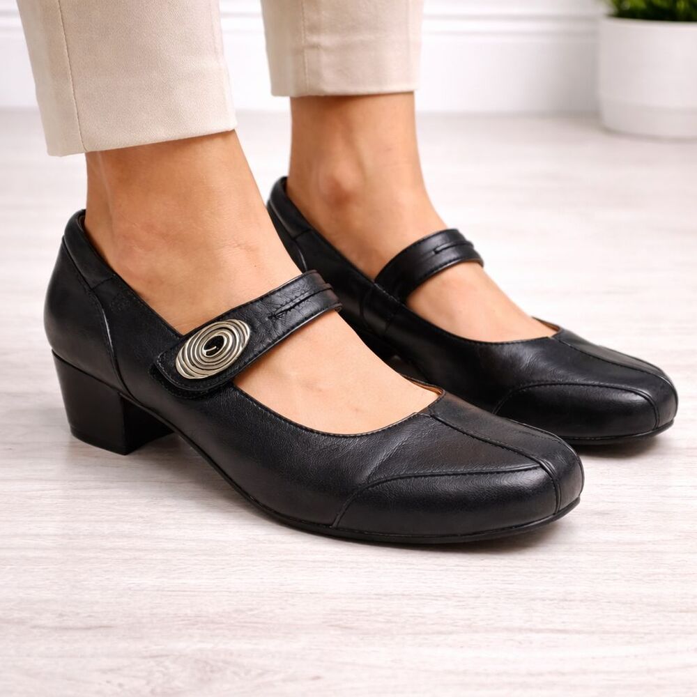 Joseph Siebel‎ Women Size 37 US 6-6.5 Black Leather Mary Jane heels Sandals